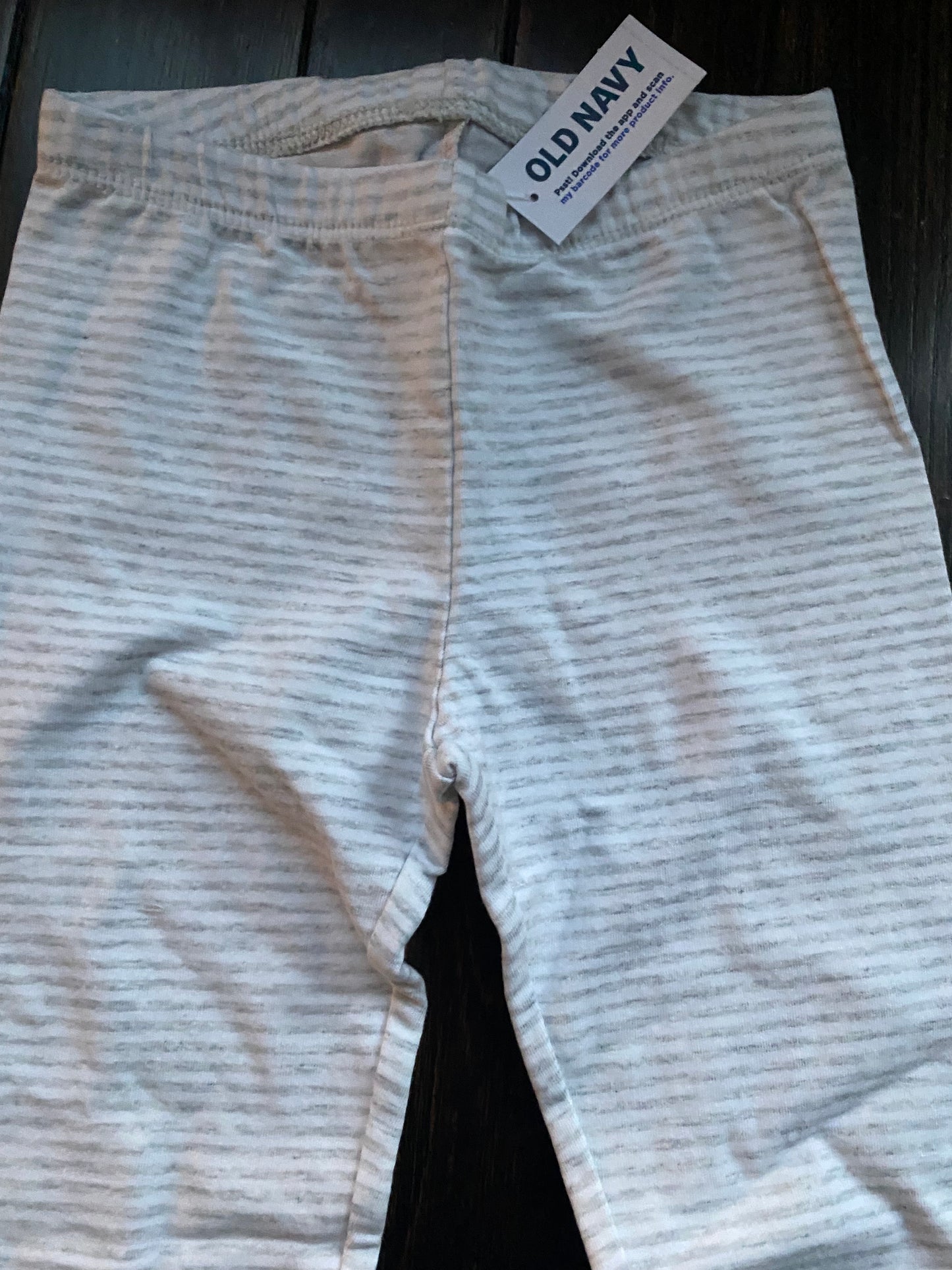 #117, Old Navy gray stripe leggings, Girls 5T, New