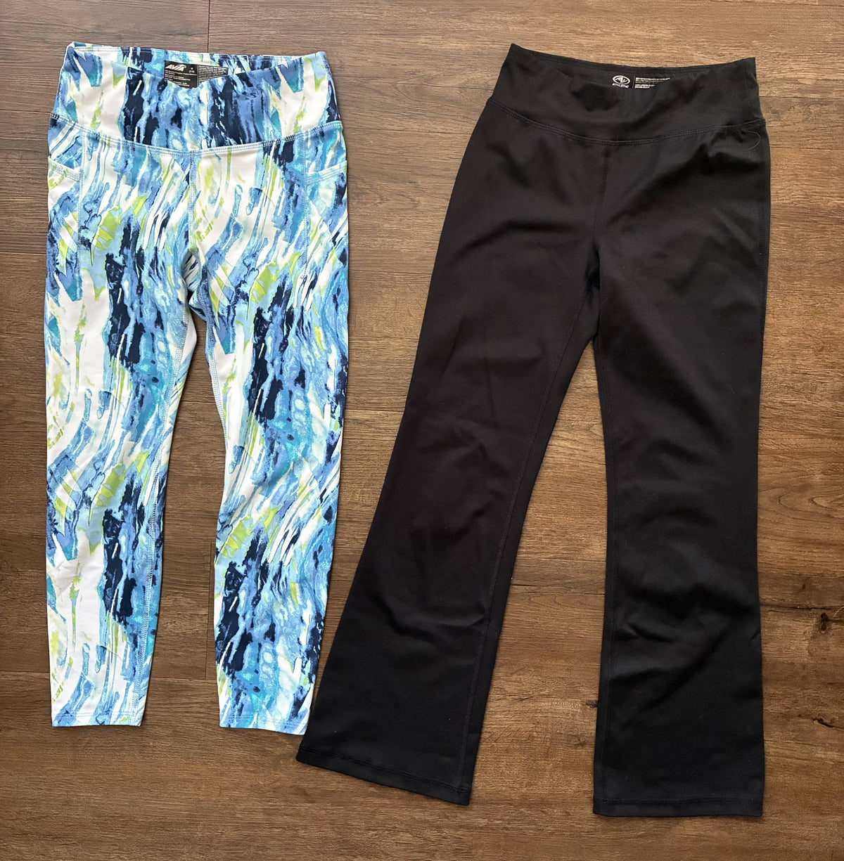 #126 EUC 2 Pairs Athletic Leggings - Black Flare & Blue Multi-Colored Girls M 7/8