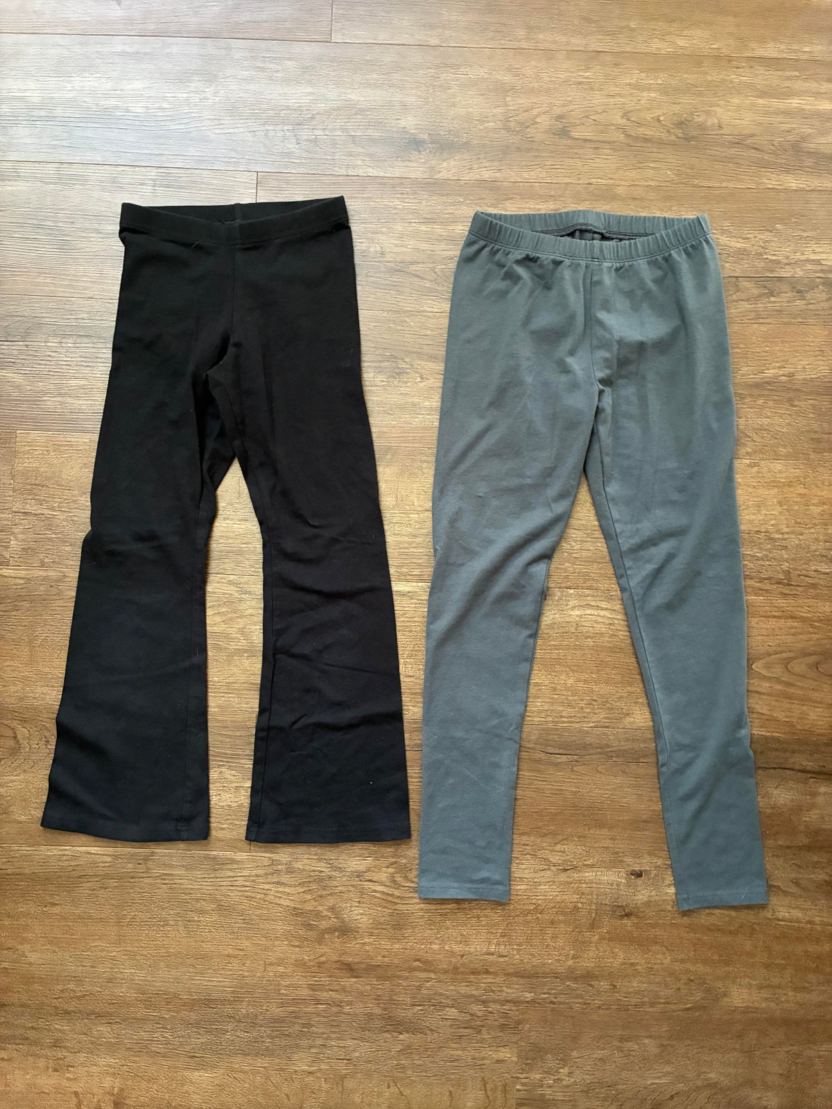 #126 VGUC Old Navy Black Flare Leggings & Jumping Beans Gray Leggings Girls 8