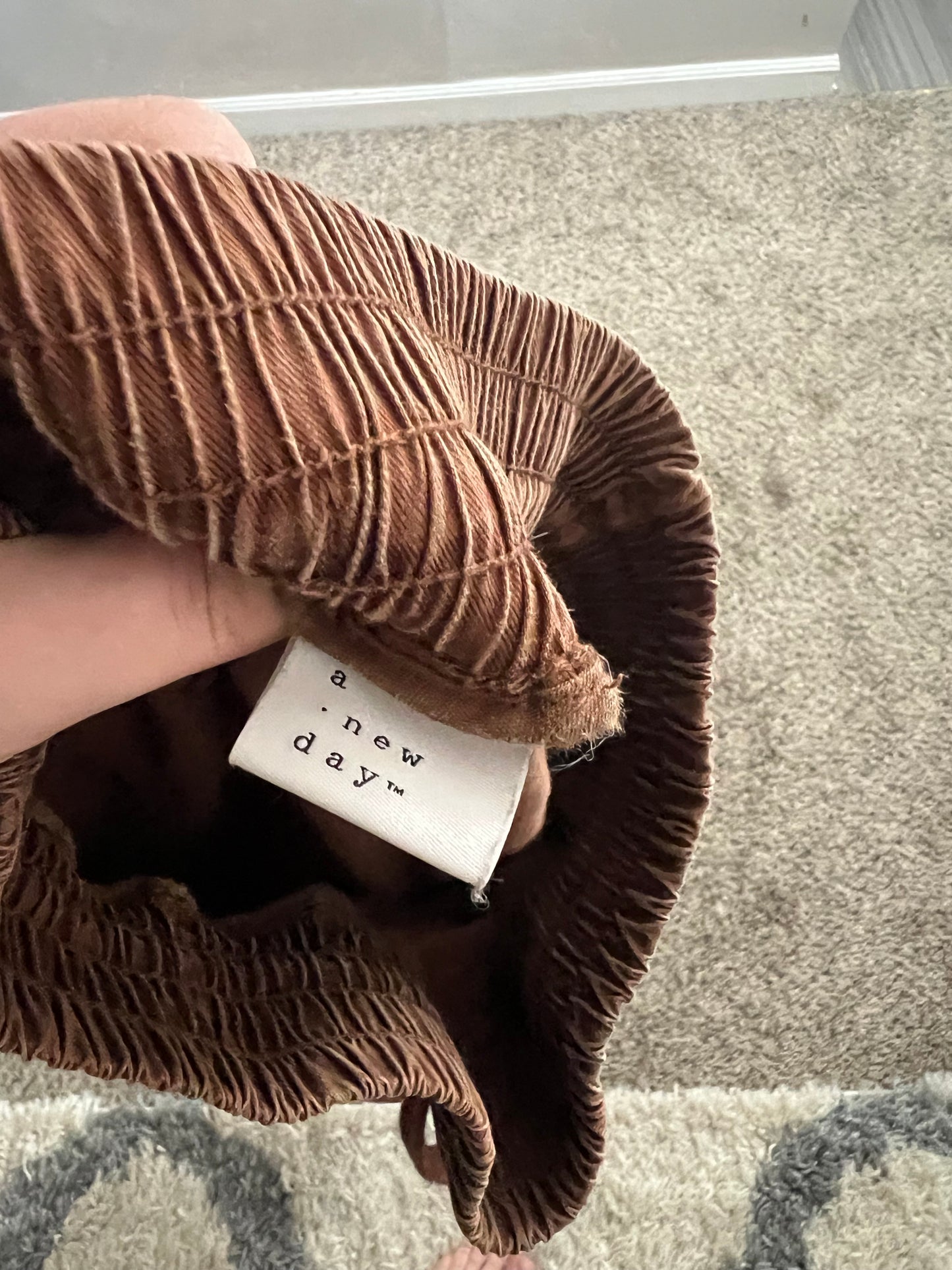 Seller 130 Women’s XS  brown pant - GUC