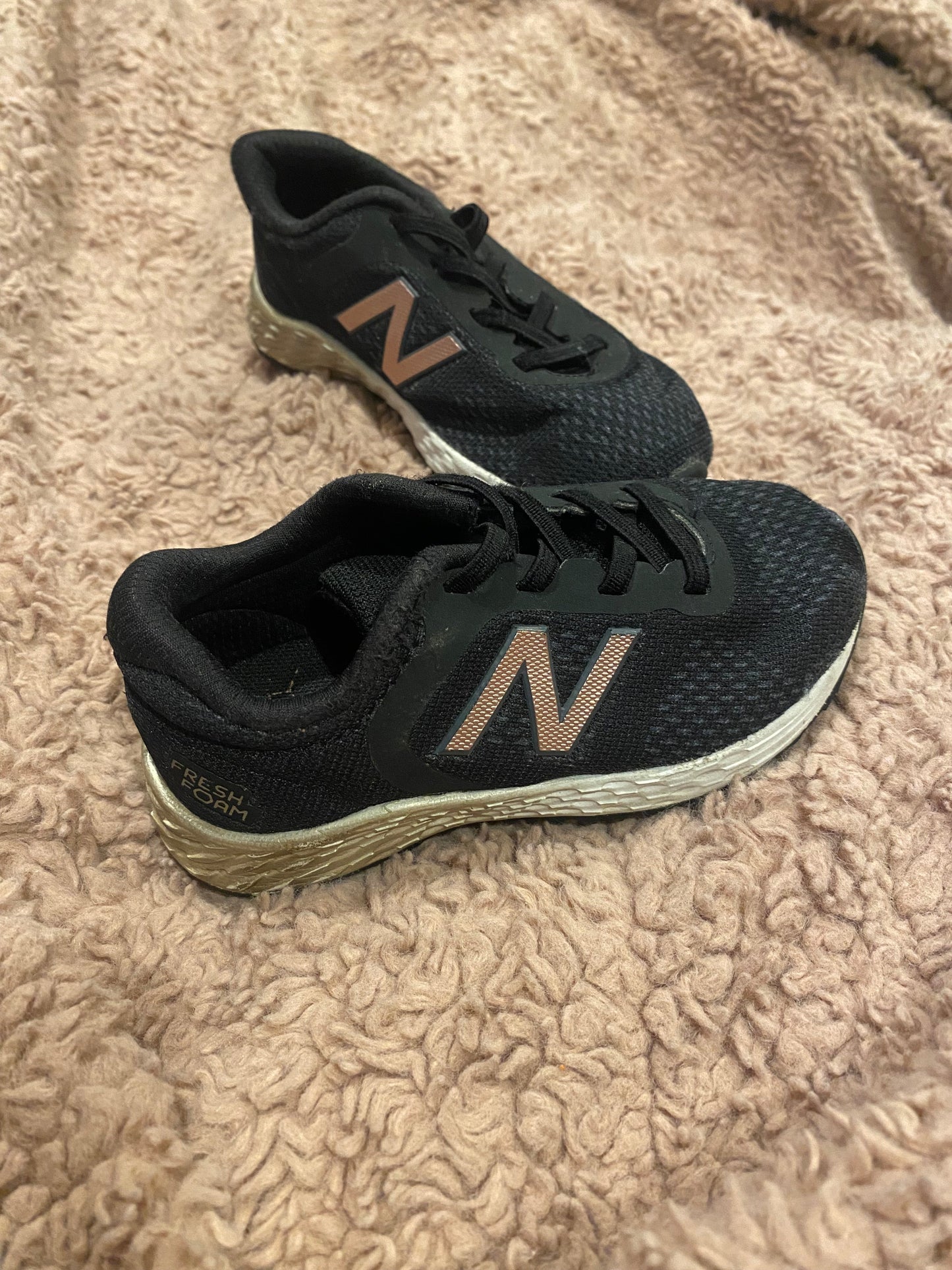 Seller #191 Black/Pink Size 7.5 New Balance Tennis Shoes