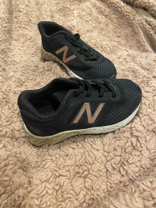 Seller #191 Black/Pink Size 7.5 New Balance Tennis Shoes