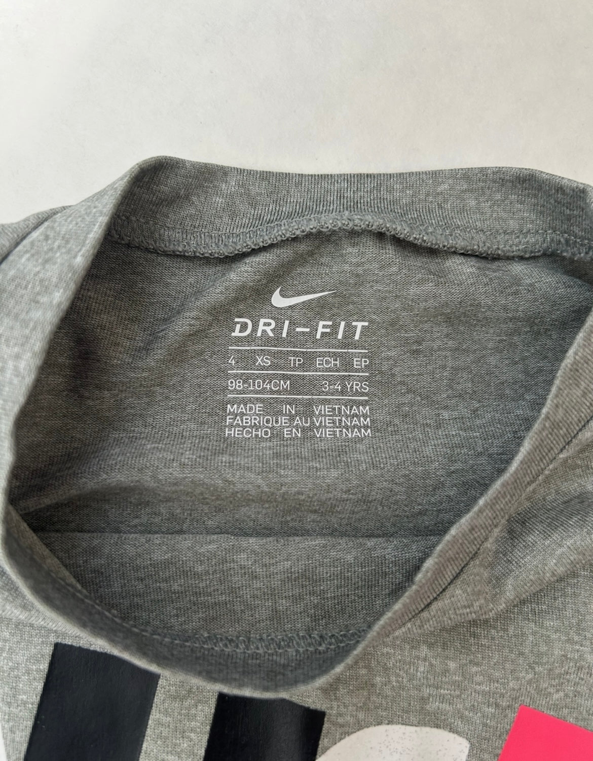#200 Girls 4T Nike Dry Fit Tshirt " Just Do it"