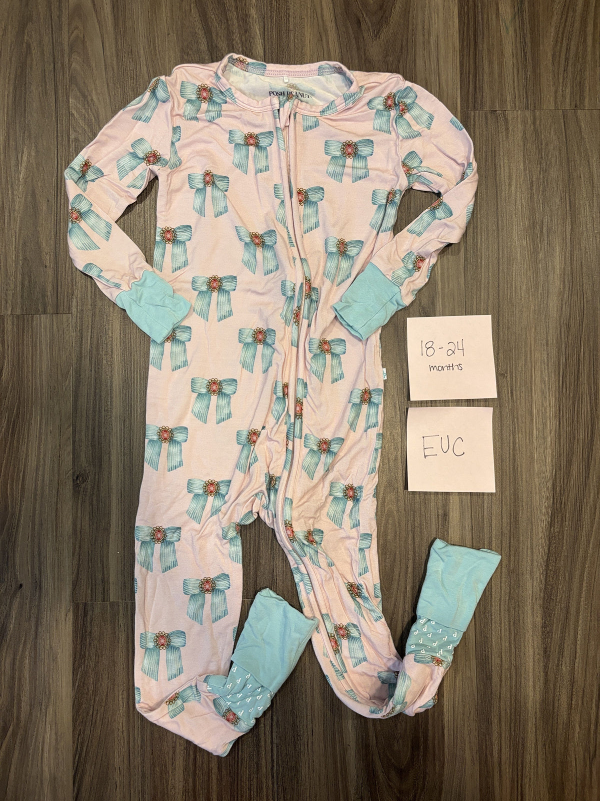 #138 - 18-24 Mo EUC Bamboo (Posh Peanut) Edie Bows Zippy