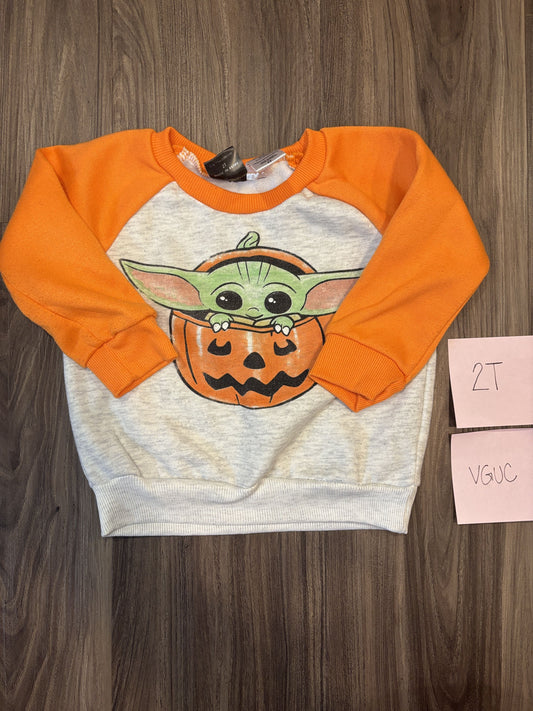 #138 - 2T VGUC Baby Yoda Halloween Sweatshirt