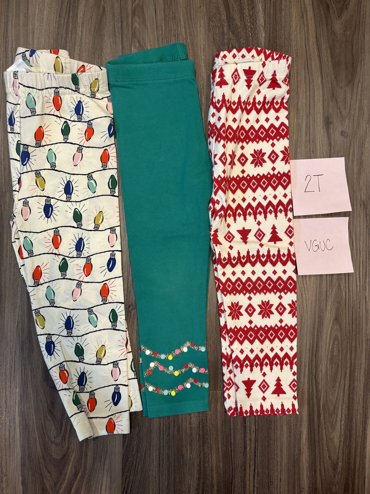 #138 - 2T VGUC (3) Christmas Pants