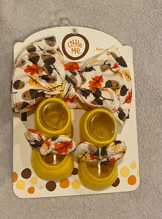 Seller #191 0-12mo Little Me Fall Themed Bootie/Bow Set