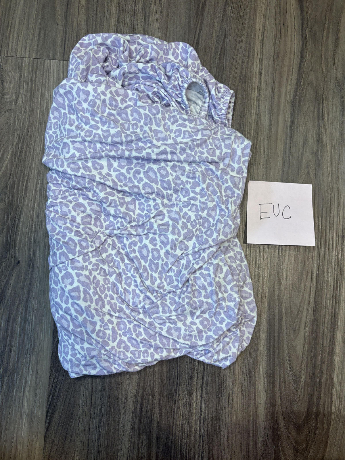 #138 - EUC Bamboo (DBLC) purple leopard crib sheet