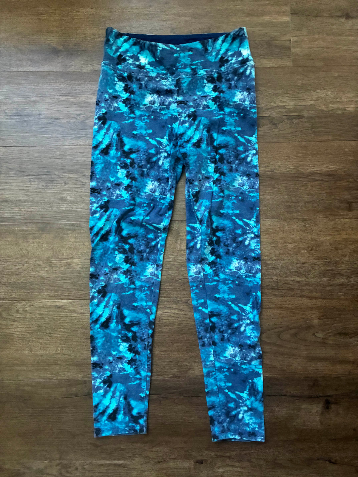#126 2 Pairs EUC SO Black Multi & Blue Multi Colored Leggings Girl L 10/12