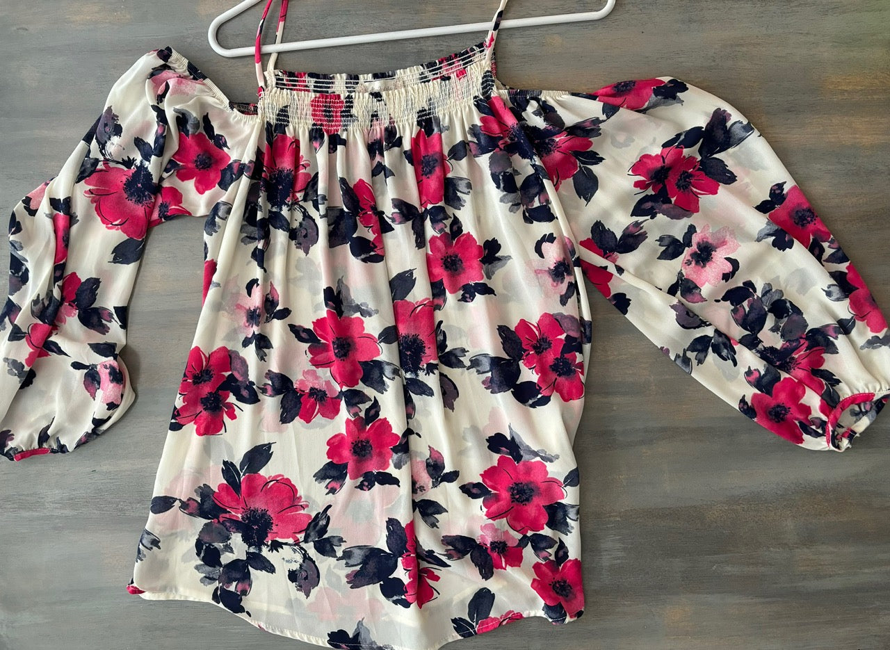 #70 Women's Altar'd State Blouse Size Small EUC