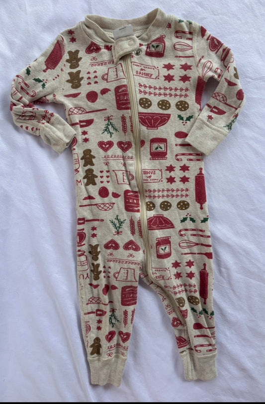 #119 Hanna Andersson  12-18 months holiday baking pajamas