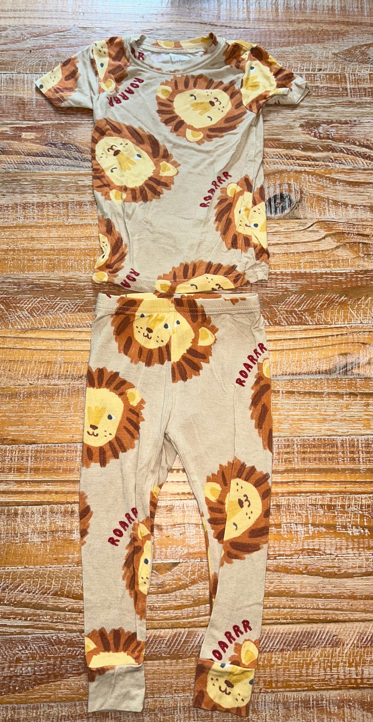 #4 Carter’s Lion Short Sleeve Pajama Set Boys 18 months