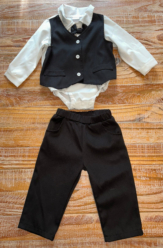 #4 Amazon Black and White Tuxedo Baby Suit Set Boys 6-12 months