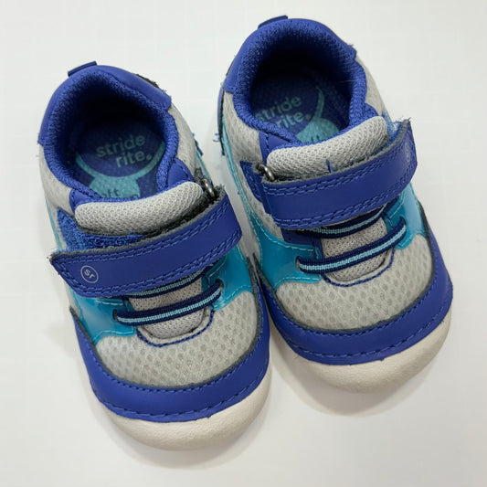 Seller 189 Baby Boys Size 4 Stride Rite Walking Sneaker EUC