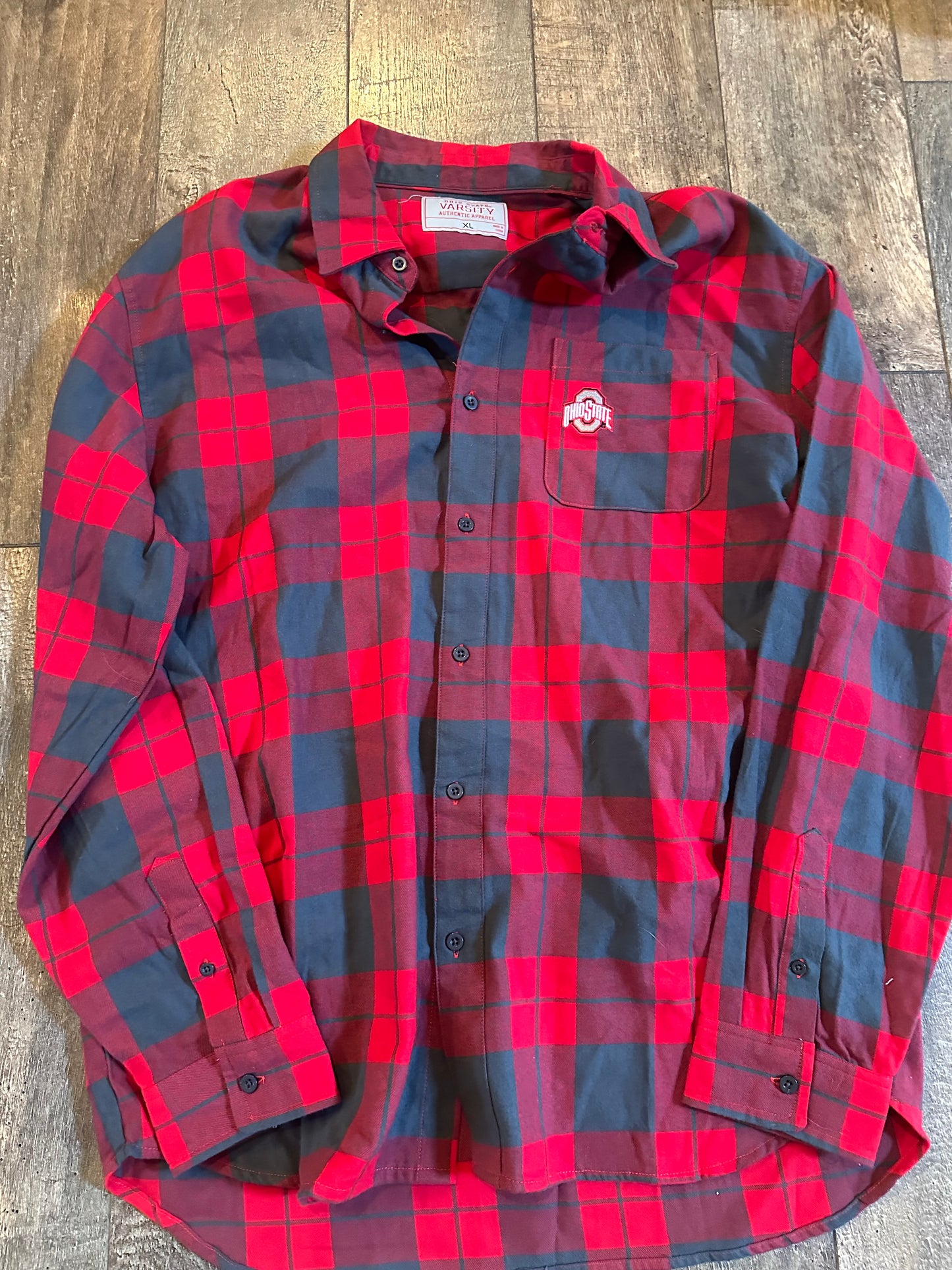 #81b Mens XL Ohio State Varsity Authentic Apparel flannel l/s shirt- never worn