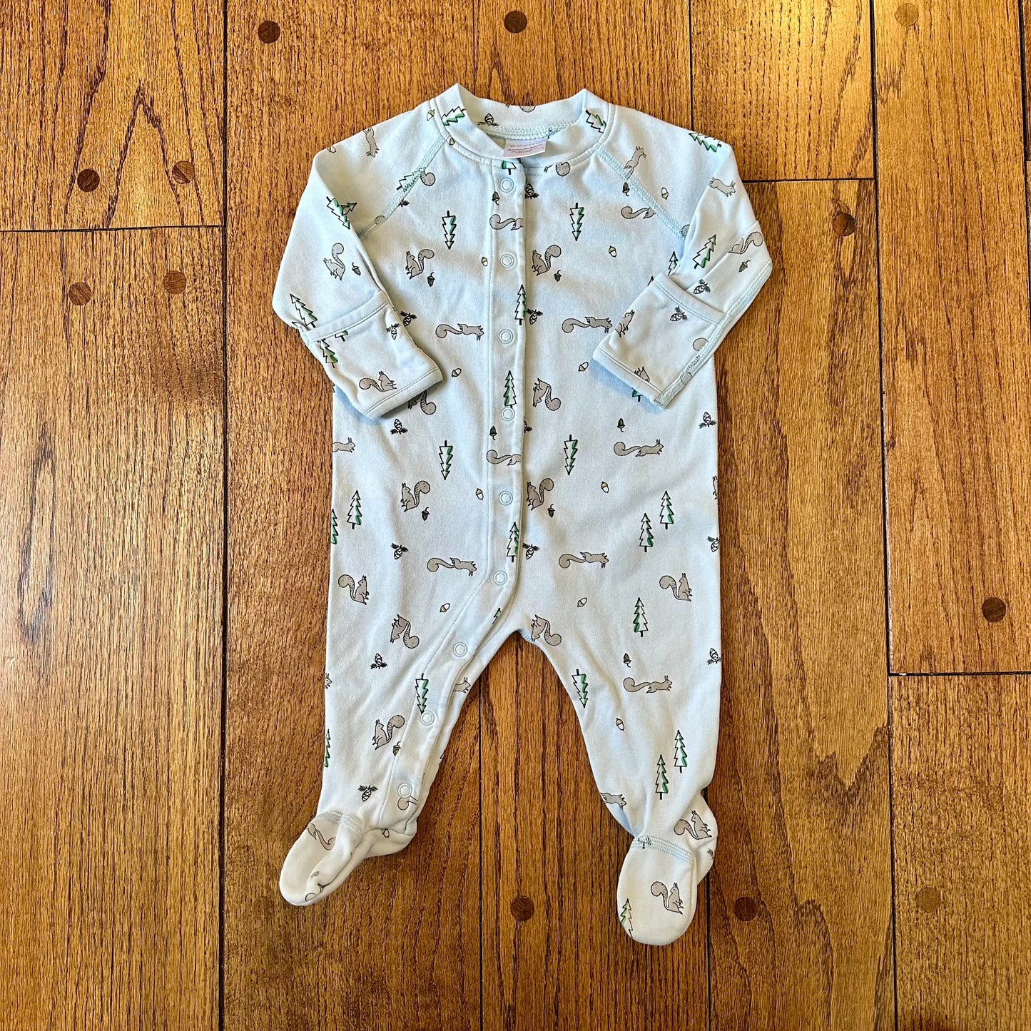 #95 EUC Hanna Andersson Squirrel Baby Sleeper, size 3-6 months