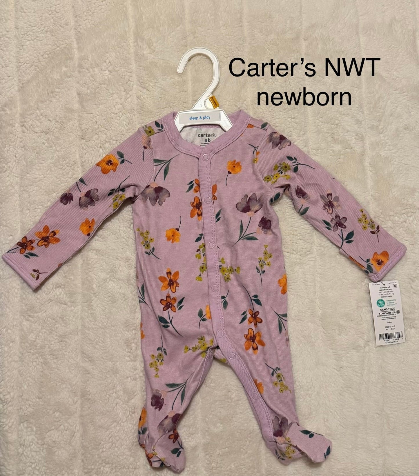 #56 REDUCED NWT Carter’s 3-piece baby girl bundle size newborn