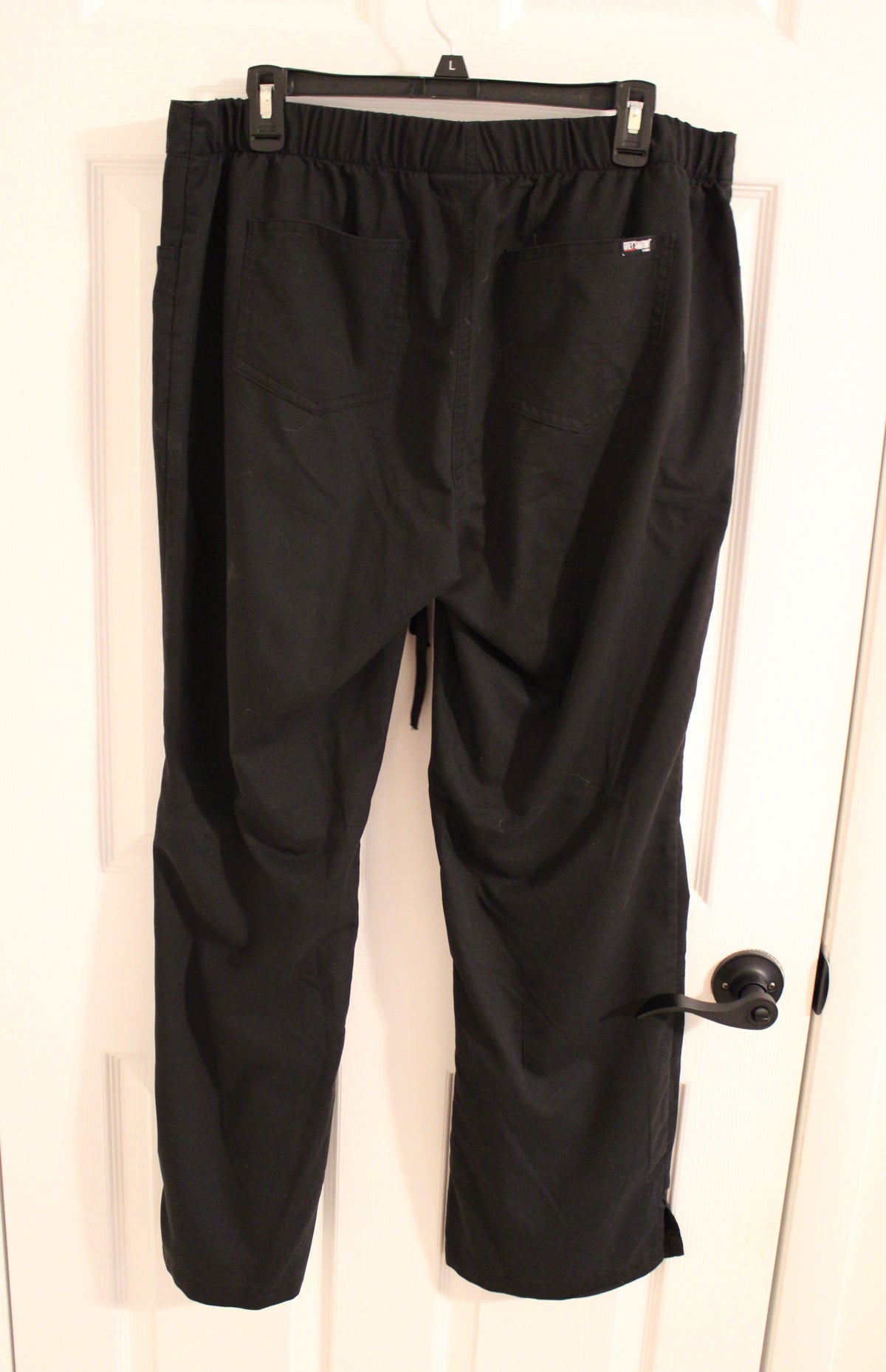 #168 Large Women's Grey's Anatomy black scrub pants