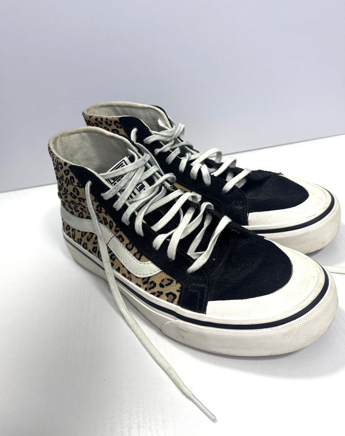 155 Women's Leopard Print Vans Size 8.5 VGUC