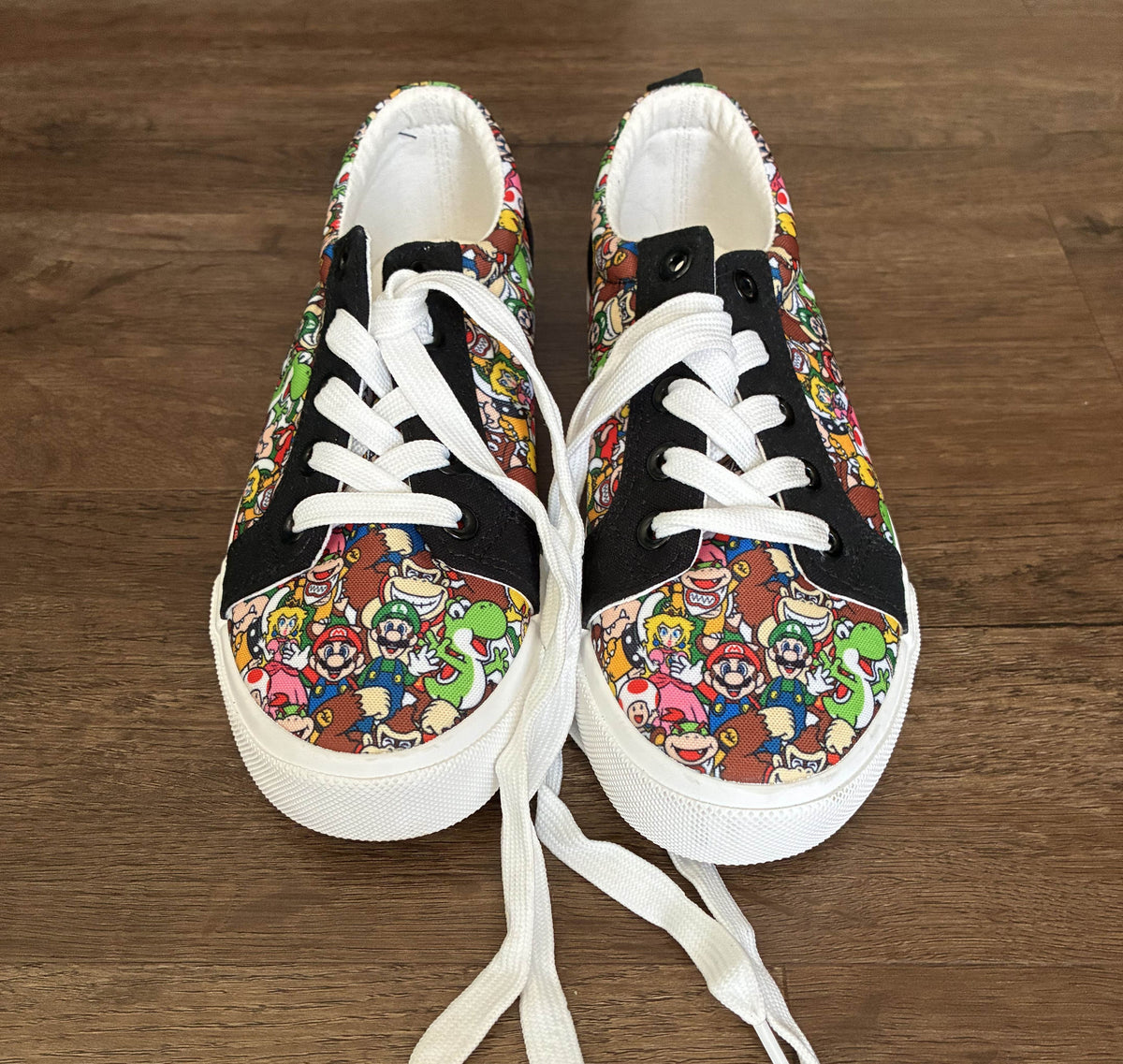 #126 NWOT Super Mario Character Sneakers Boys 3