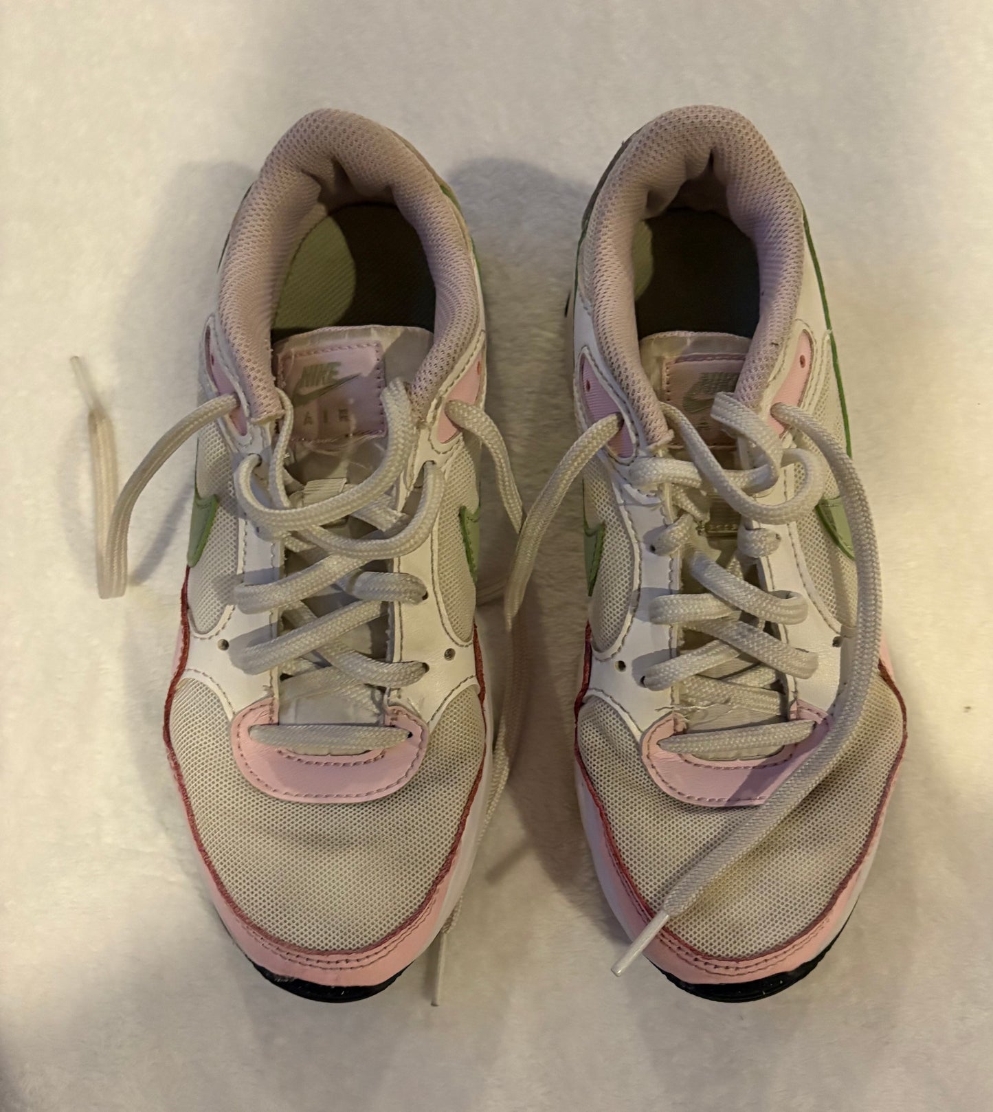 Seller #80 - Girls size 3.5Y Nike running shoes