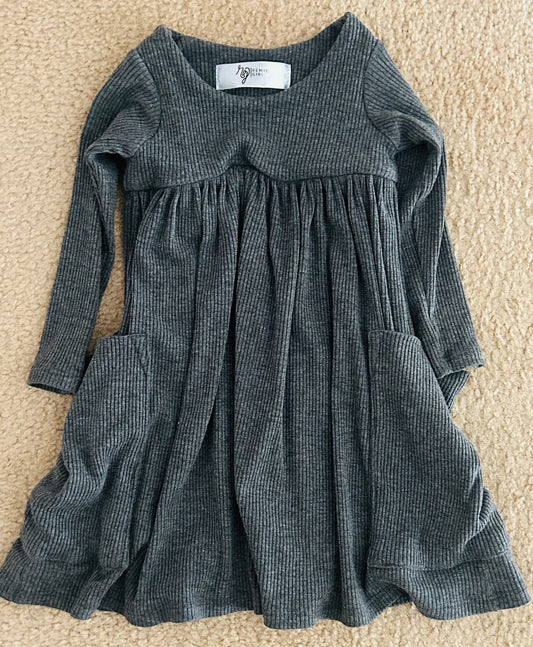 #15 *Reduced* Remie Girl 2t Ribbed Grey Dress (Perfect luxury staple for winter!)