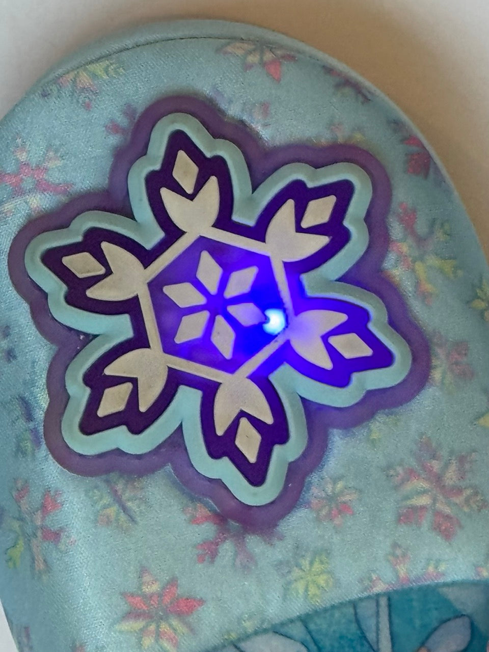 #82 Frozen Light-Up Slippers Toddler Size 5/6