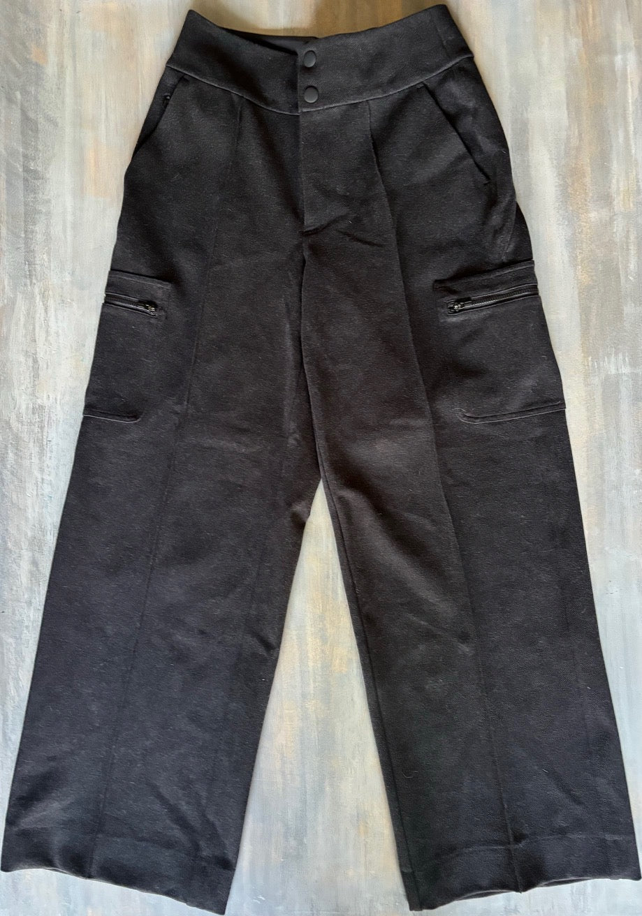 #70 Women's Athleta Venice Heathered Cargo Pants Size 6 Black Wide Leg Stretch EUC