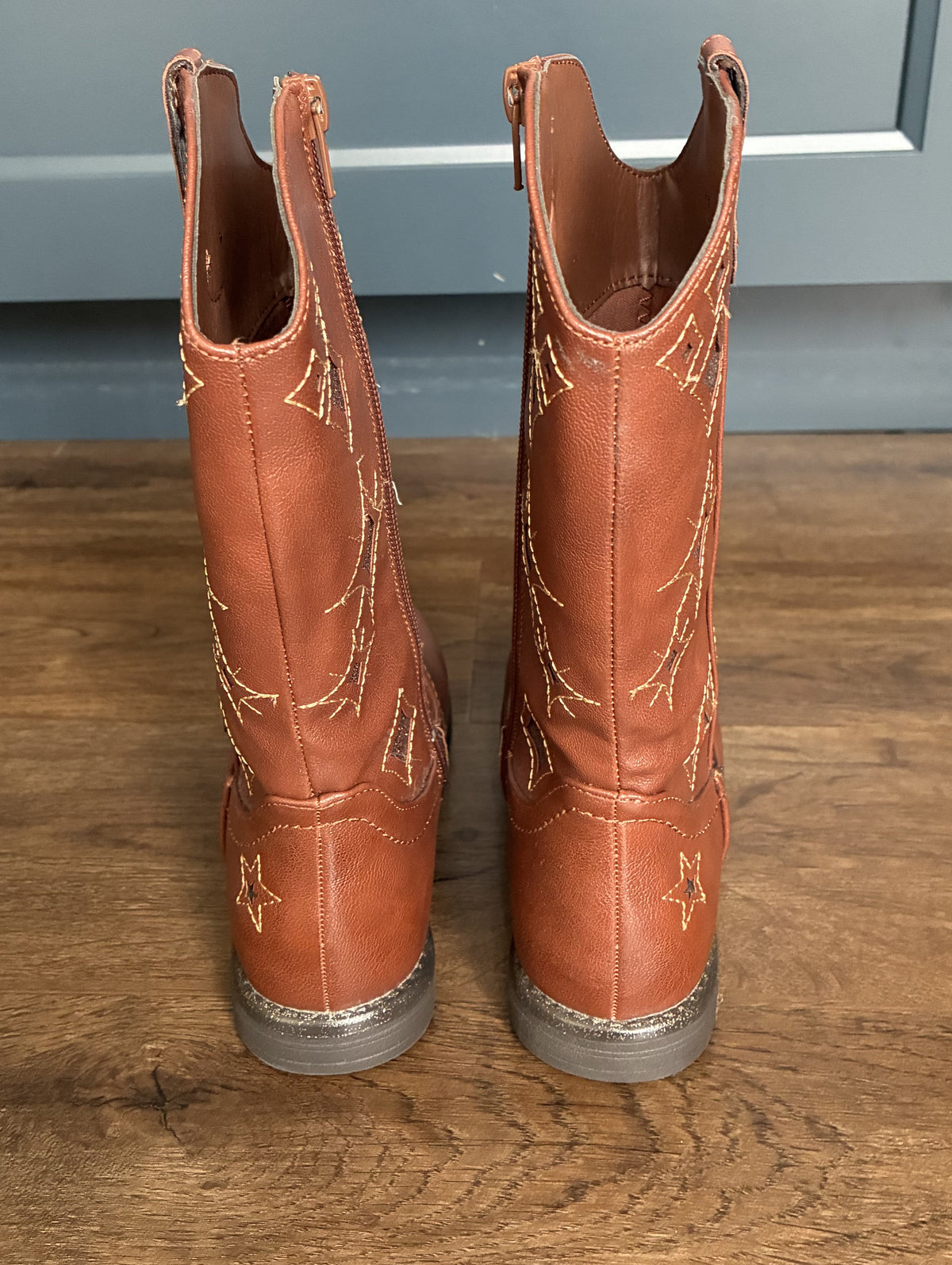 #126 EUC Brown with Star Detail Cowboy Boots Girls 3