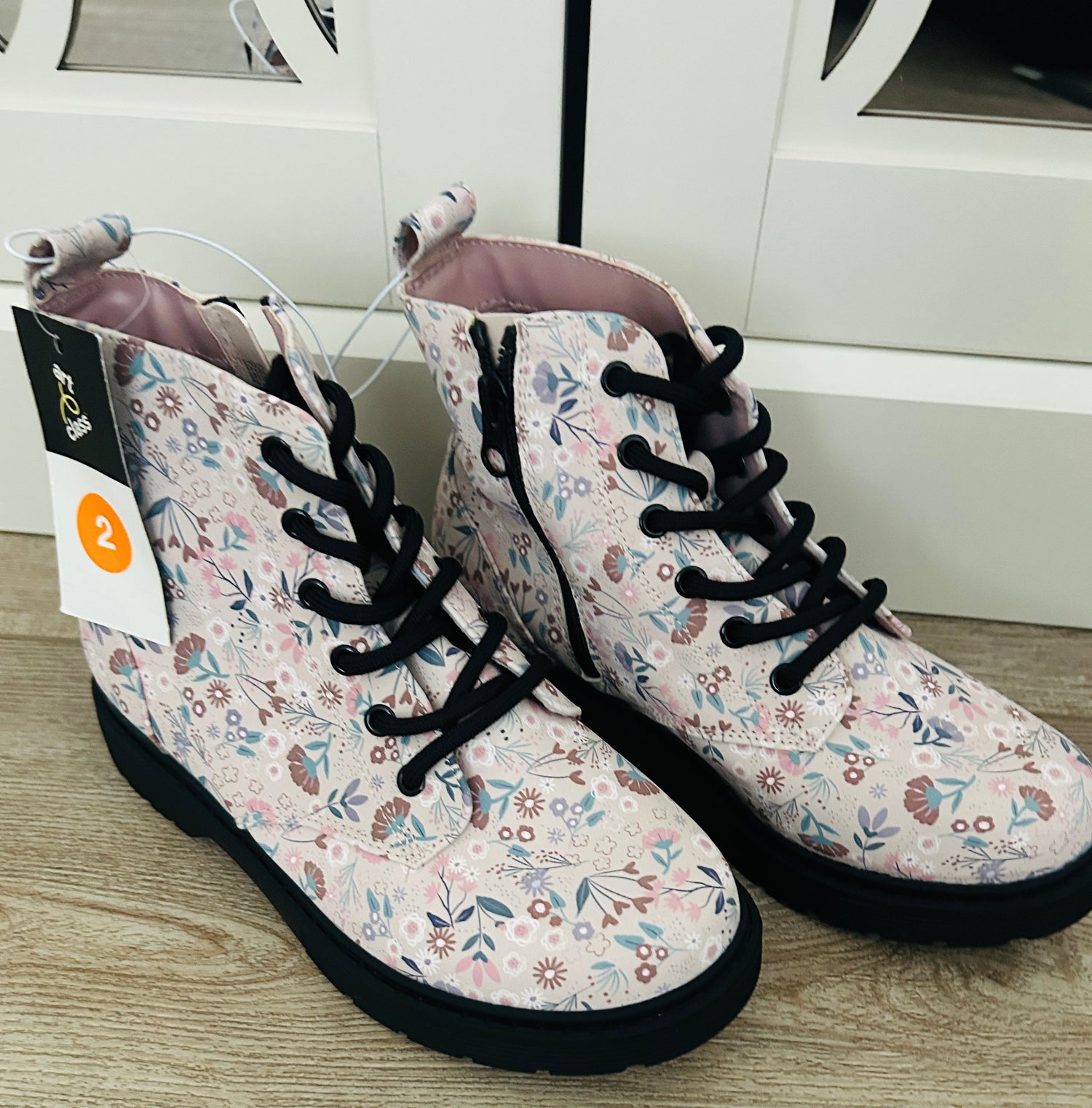 Girls Shoes 13+