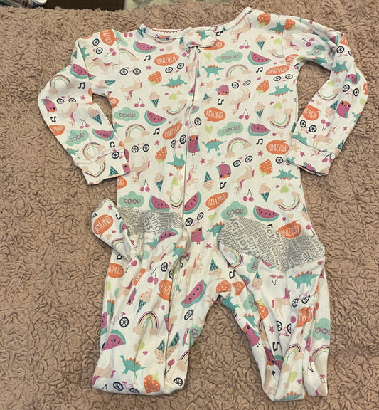 Seller #191 2t Carter's White Footie PJs
