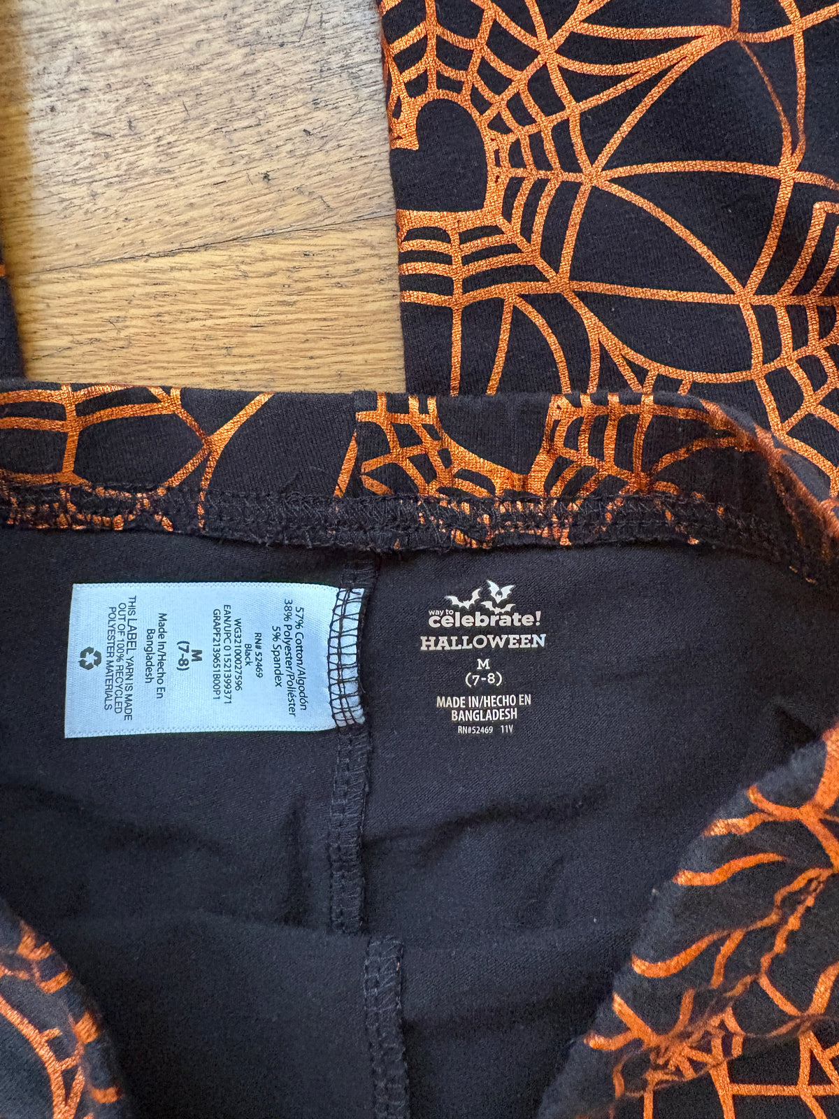 #116 Girls Halloween leggings size 7/8