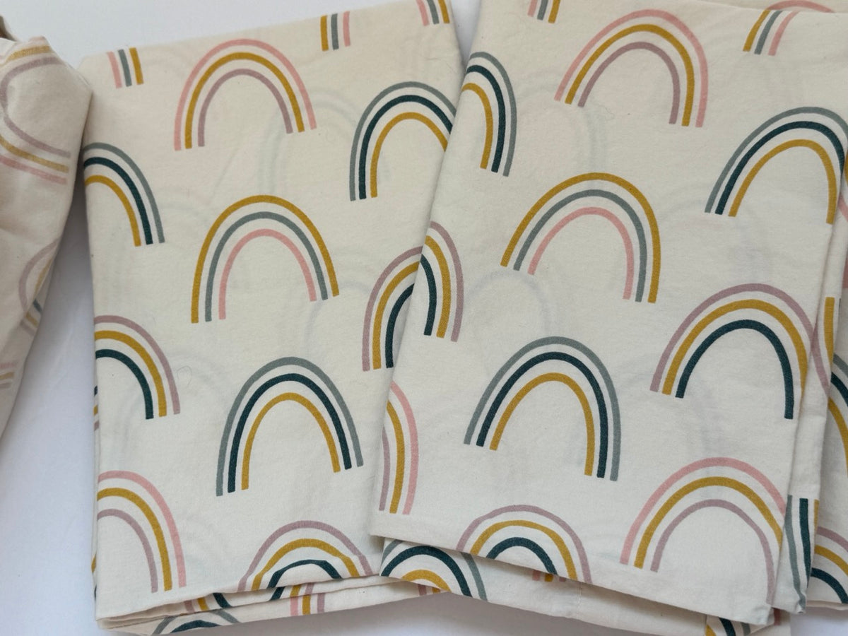 #82 Crate and Barrel Kids Rainbow 100% Organic Cotton Kids Full Sheet Set, 4-Piece Set