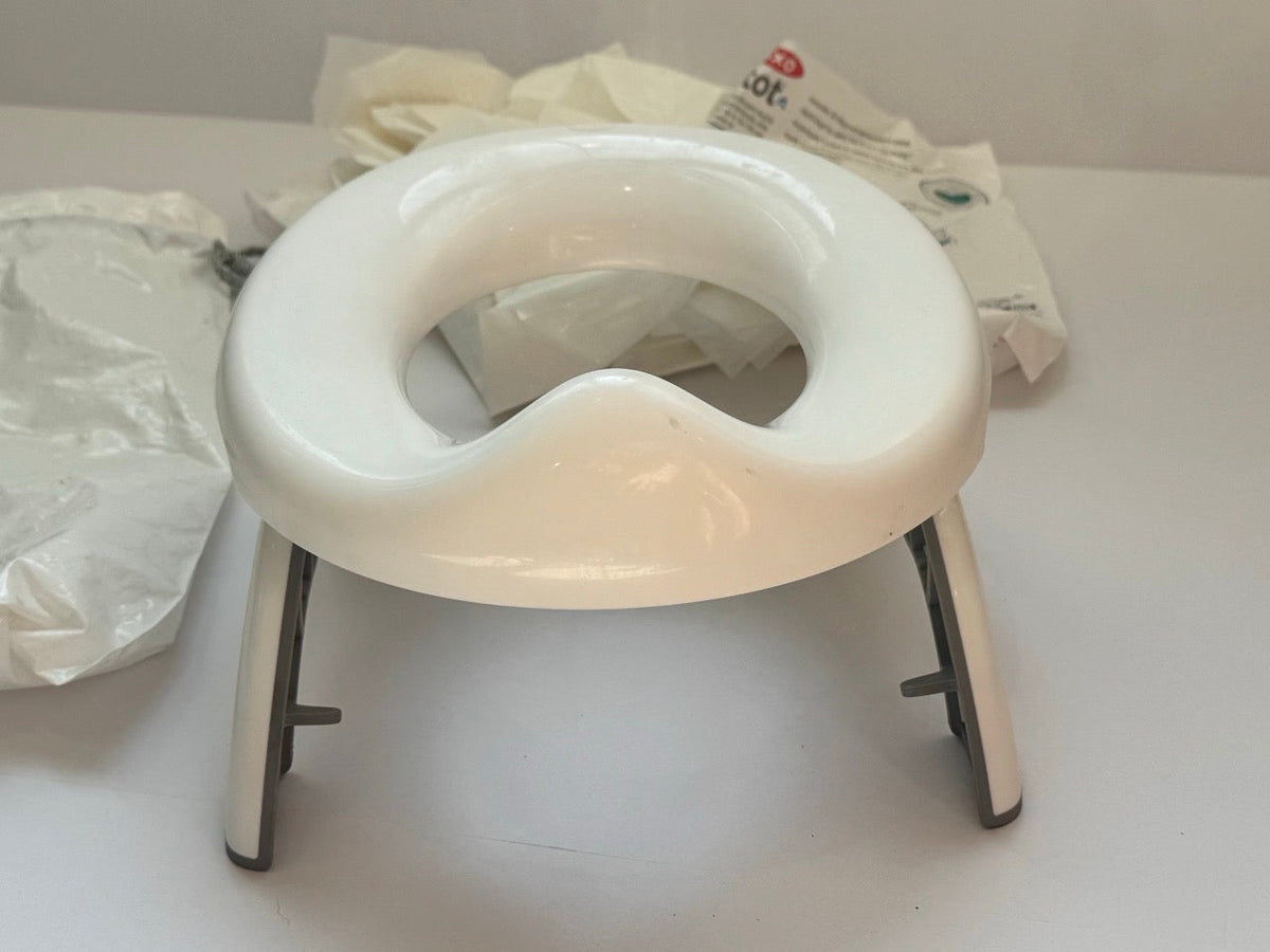 #82 OXO Tot 2-in-1 Go Potty With Disposable Potty Liners (2+ packages)