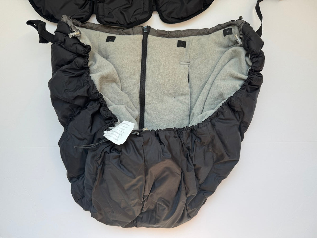 #82 7 A.M. Enfant Pookie Hooded Poncho for Staying Outside at -4°F