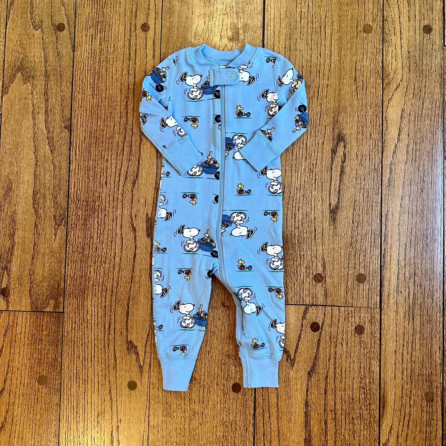 #95 EUC Boys Hanna Andersson Blue Peanuts Snoopy Easter Sleeper, size 6-12 months