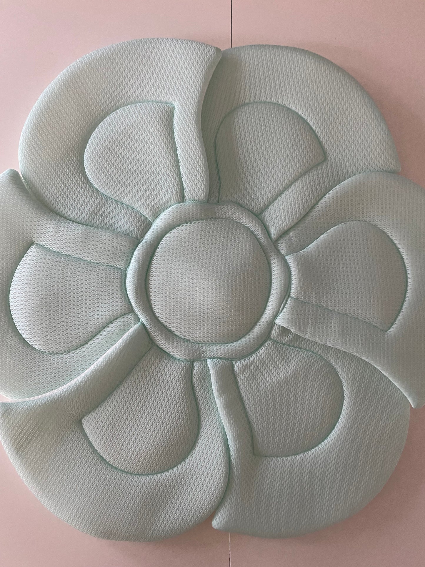 #84B- Coala Hola Baby Bath Cushion Flower, Green