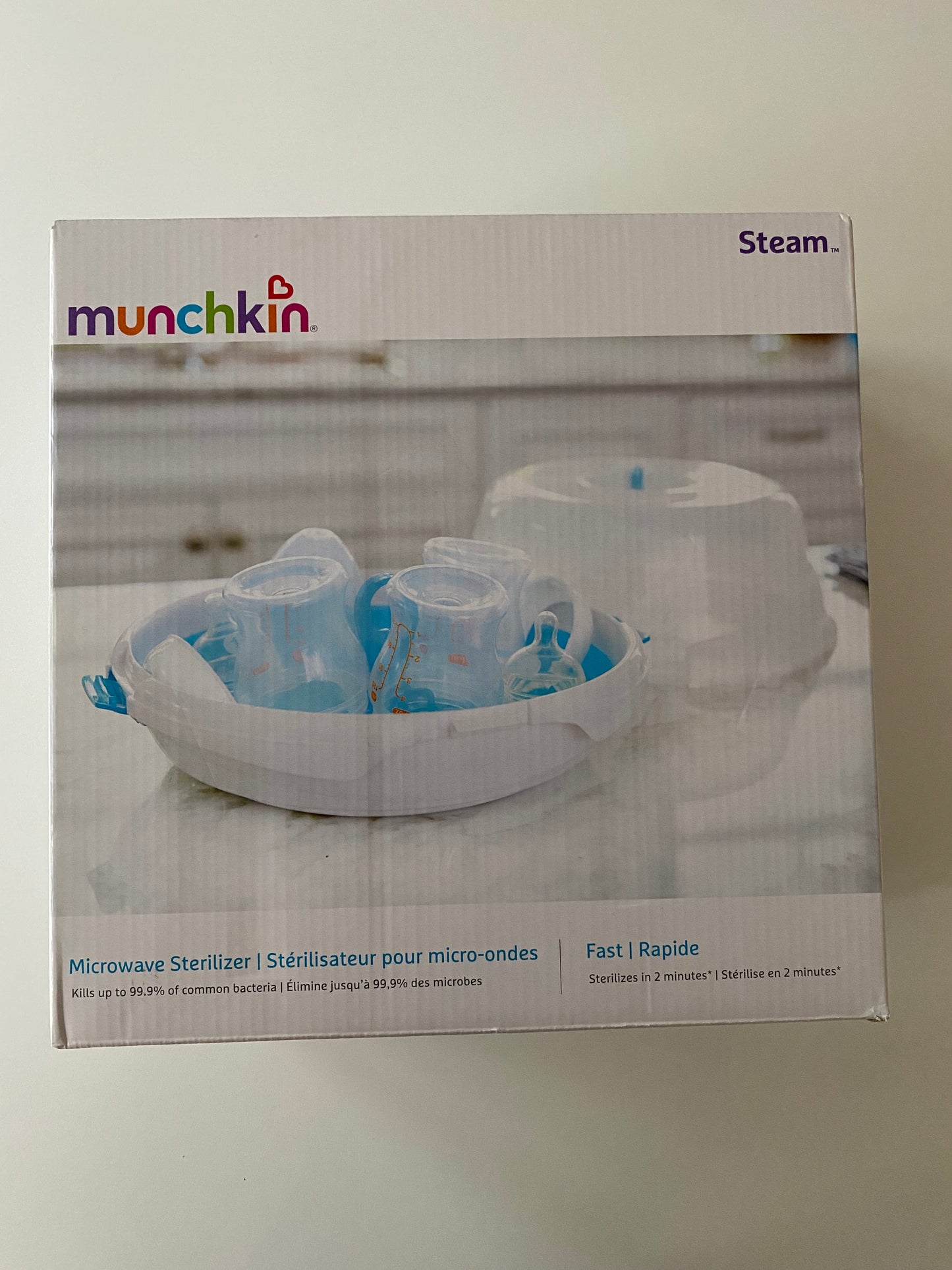 #84B- Munchkin microwave bottle sterilizer, New