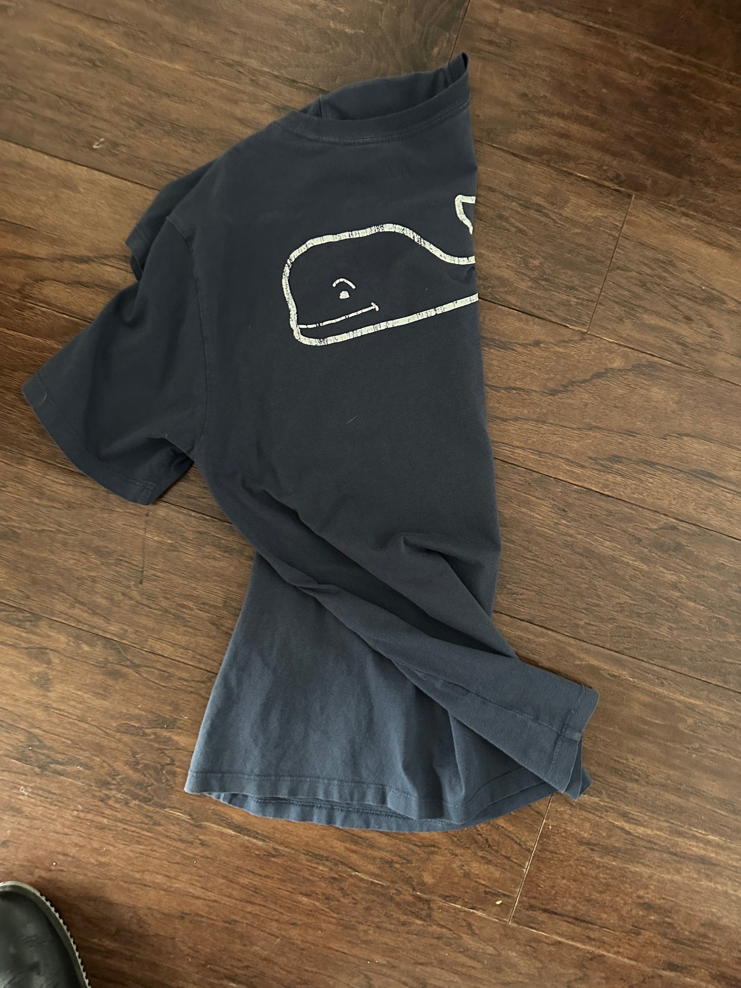 #218 vineyard vines Tshirt Sz L(16)