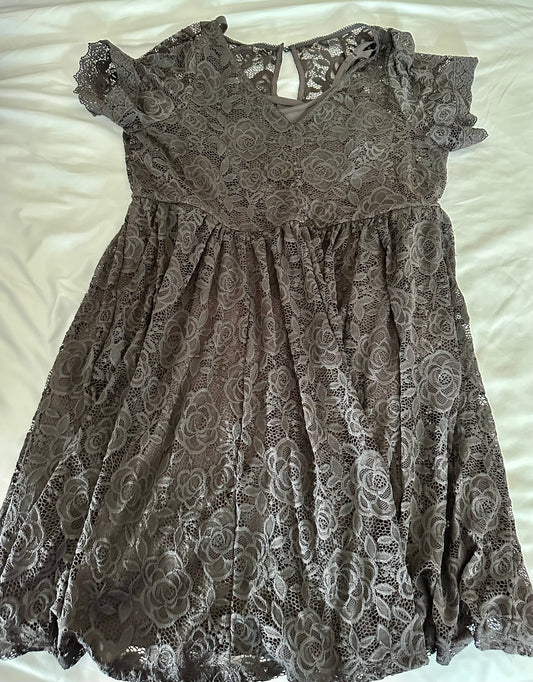 Torrid Women’s Size 1 Grey/Navy Lace Dress pick up 45245