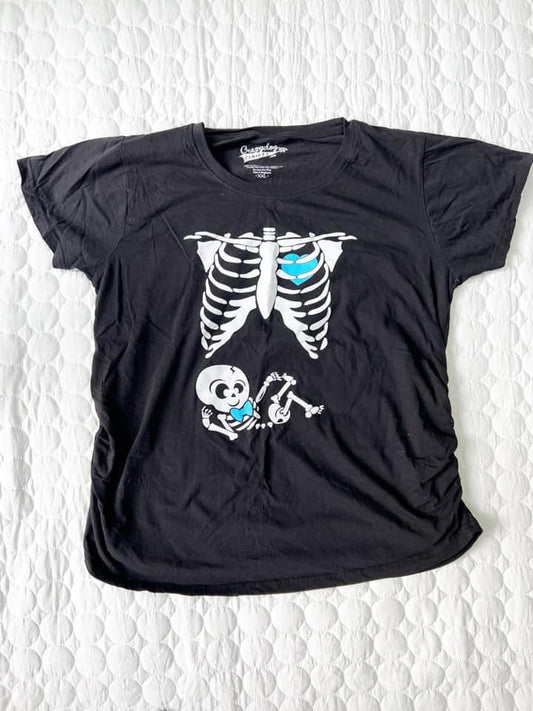#66 Women’s XXL black pregnant skeleton maternity Halloween t-shirt (side-ruching), VGUC