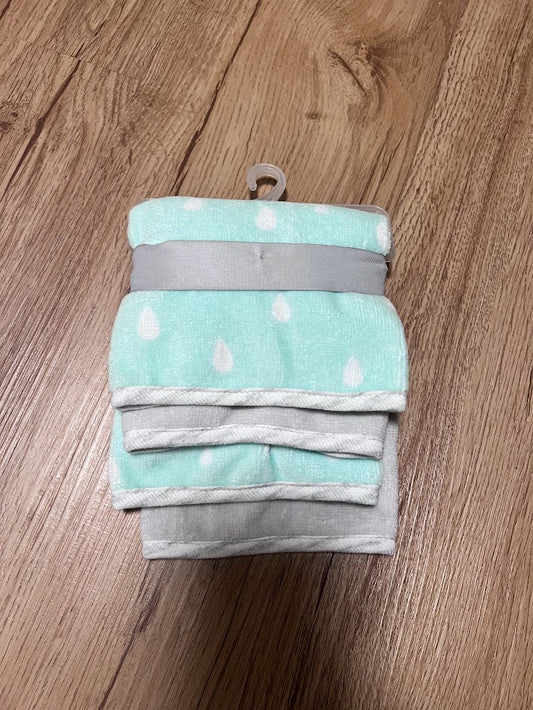 Seller #94: New in Packaging Set of 2 Baby Washcloths
