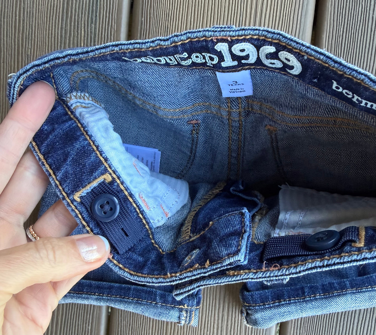 #28 Baby Gap Girls Denim Shorts Size 3T