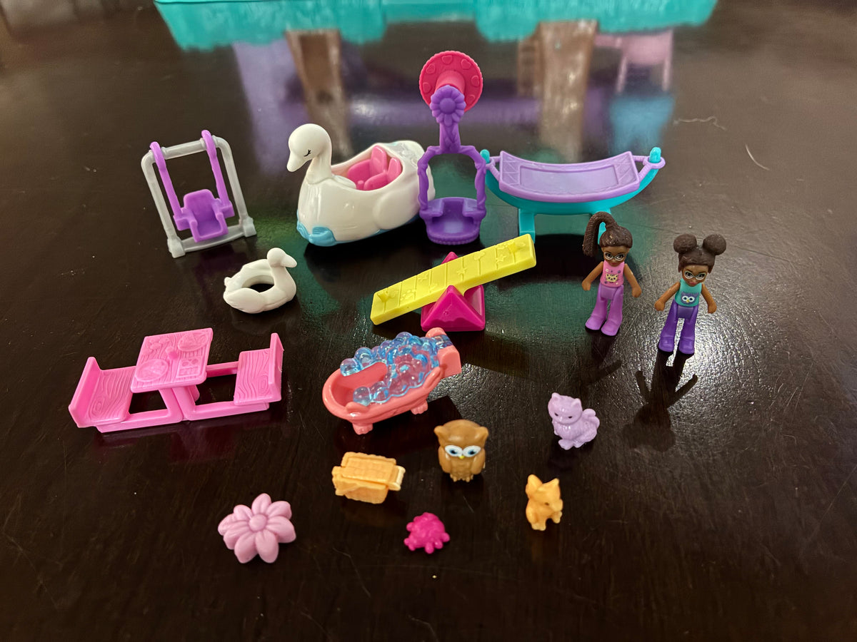 #126 Polly Pocket Pet Adventure Treehouse Playset