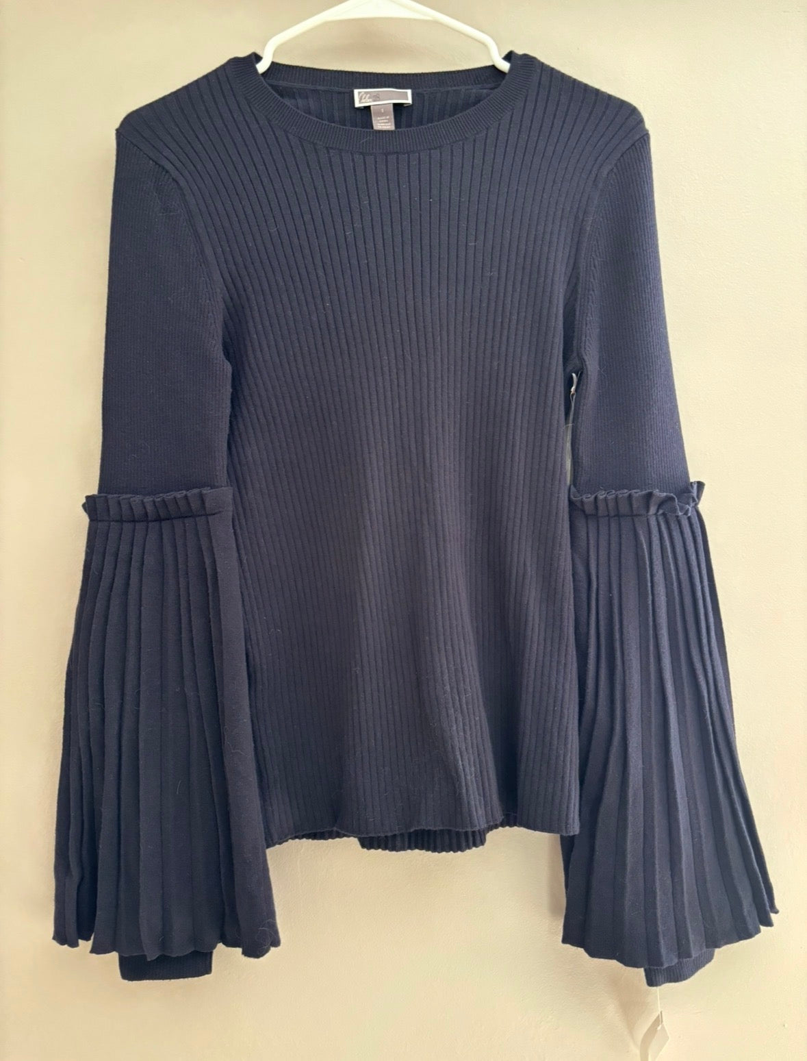 #119 NWT Nordstrom Chelsea navy bell sleeve top size small