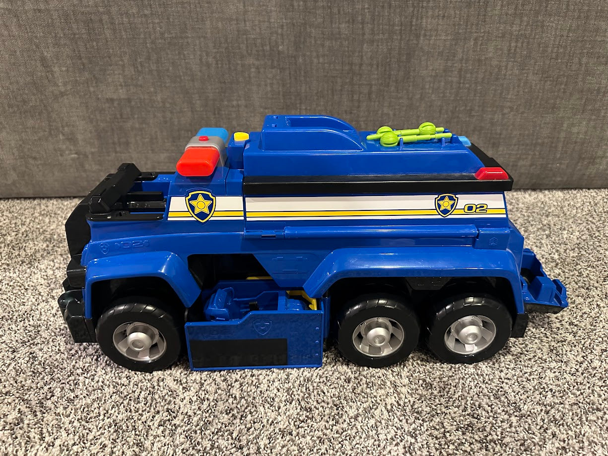 Seller #38 Paw Patrol Chase ultimate truck