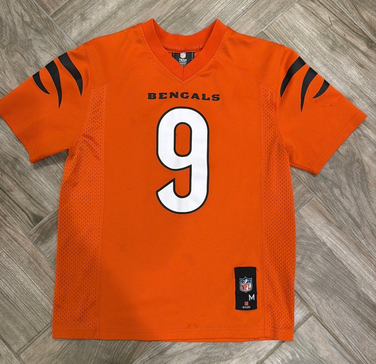 #198 youth medium Bengals Jersey