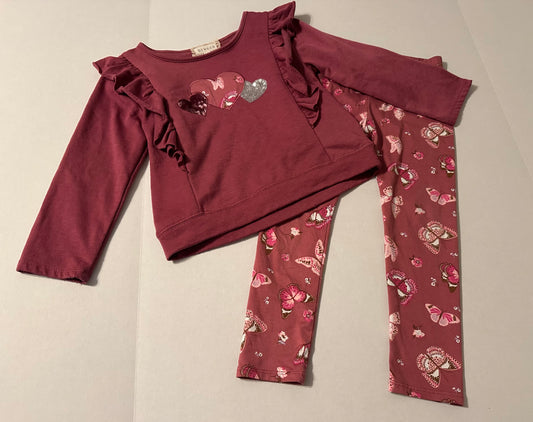 #160 Girls size 5 Btween 2 piece sweatshirt and really soft leggings