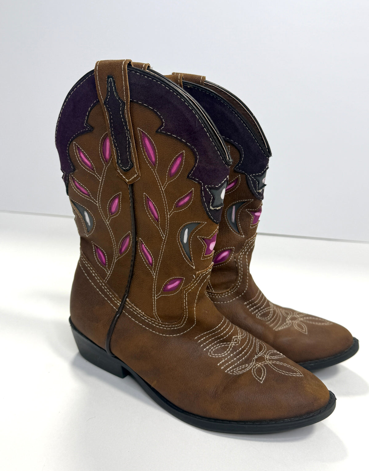 155 Girls Size 1 Cowboy boots
