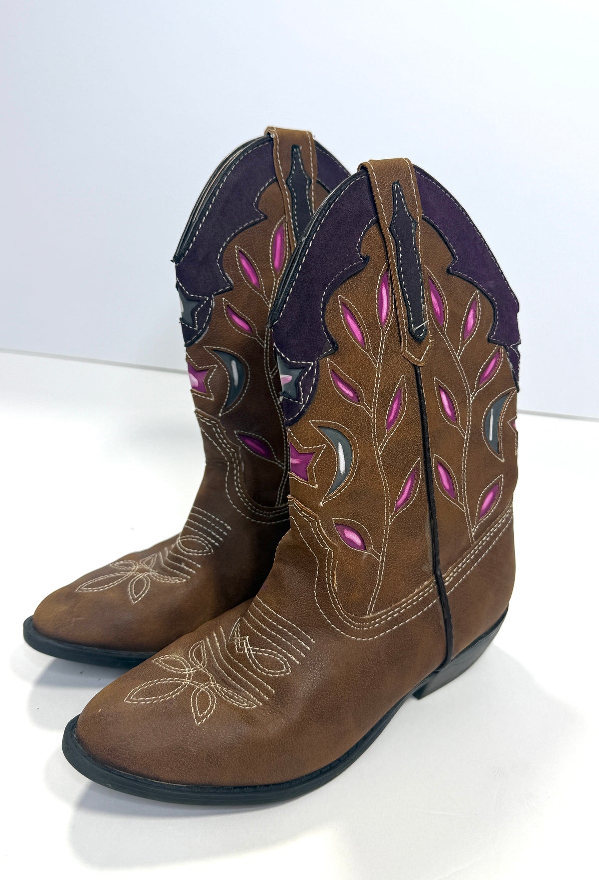 155 Girls Size 1 Cowboy boots